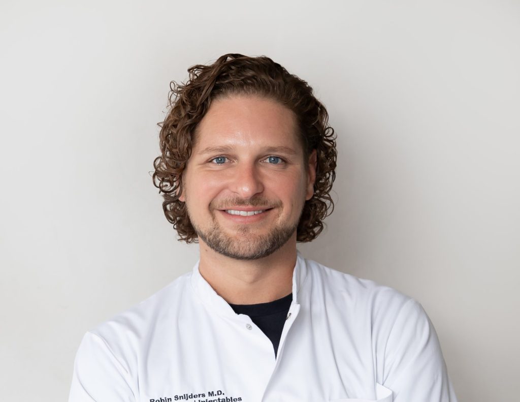 Dr. Robin Snijders